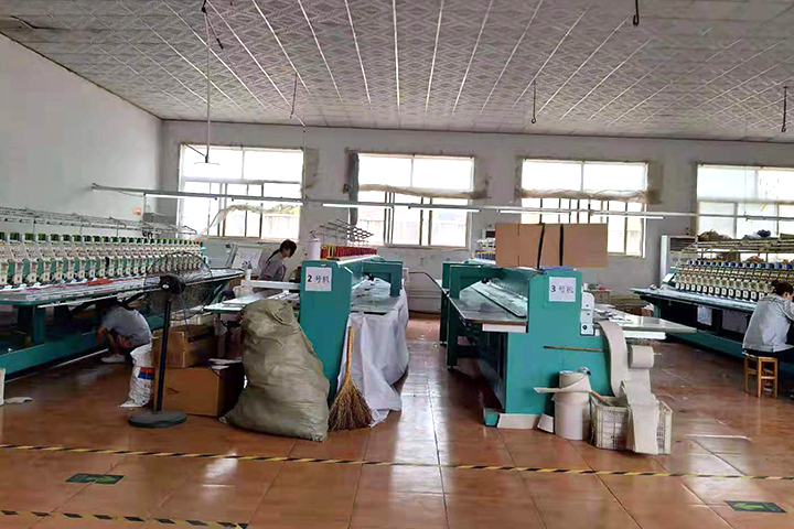 繡花部車間.png